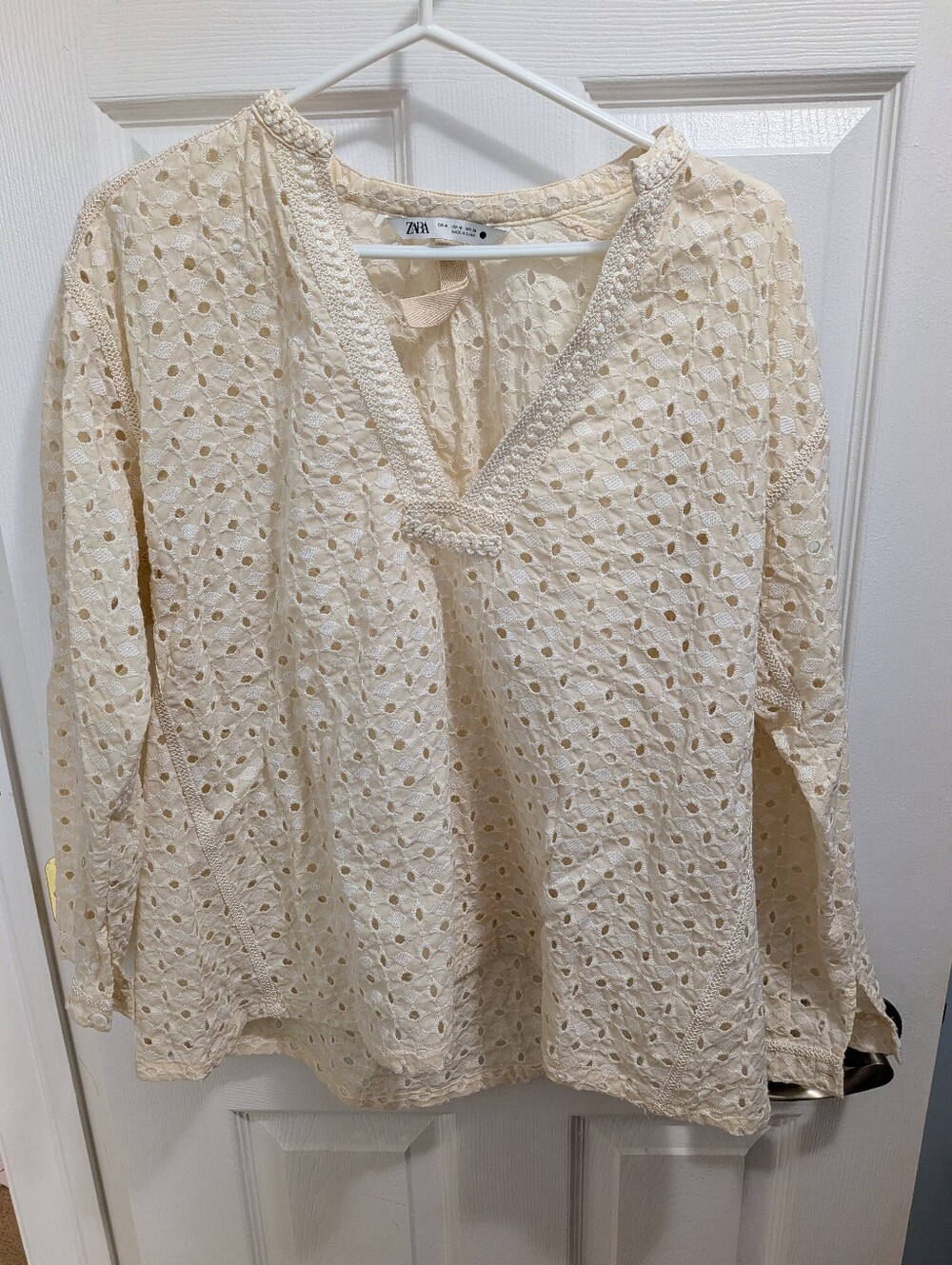 Zara Cream Eyelet V-Neck Tunic M